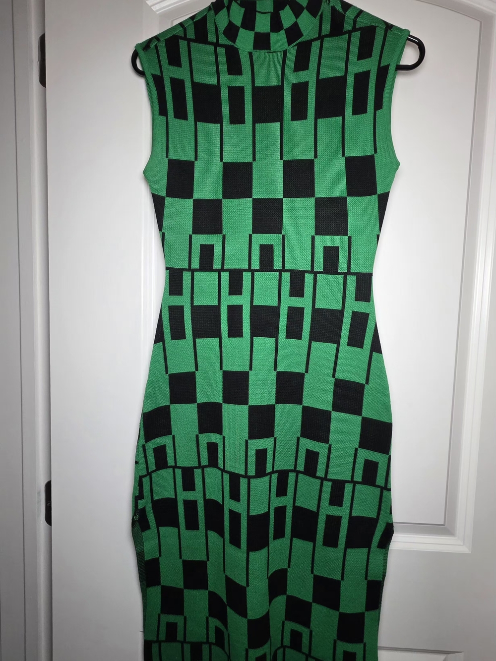 Sleeveless Green & Black Geometric Knit Dress